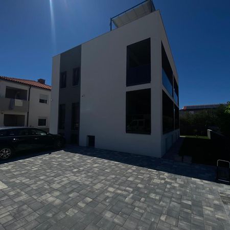 Monachus Apartments Vir Exterior photo